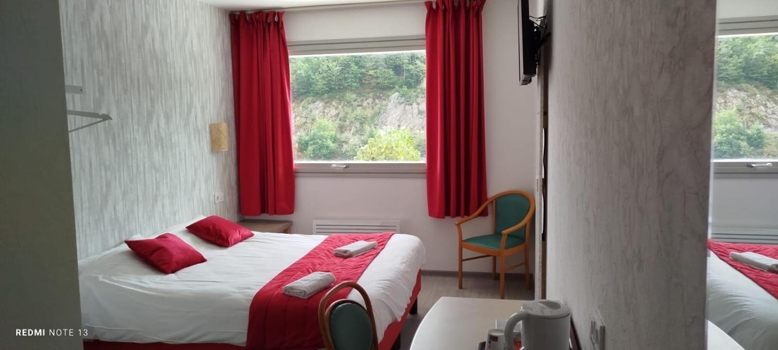 Garabit Hotel Anglards de Saint Flour Екстериор снимка